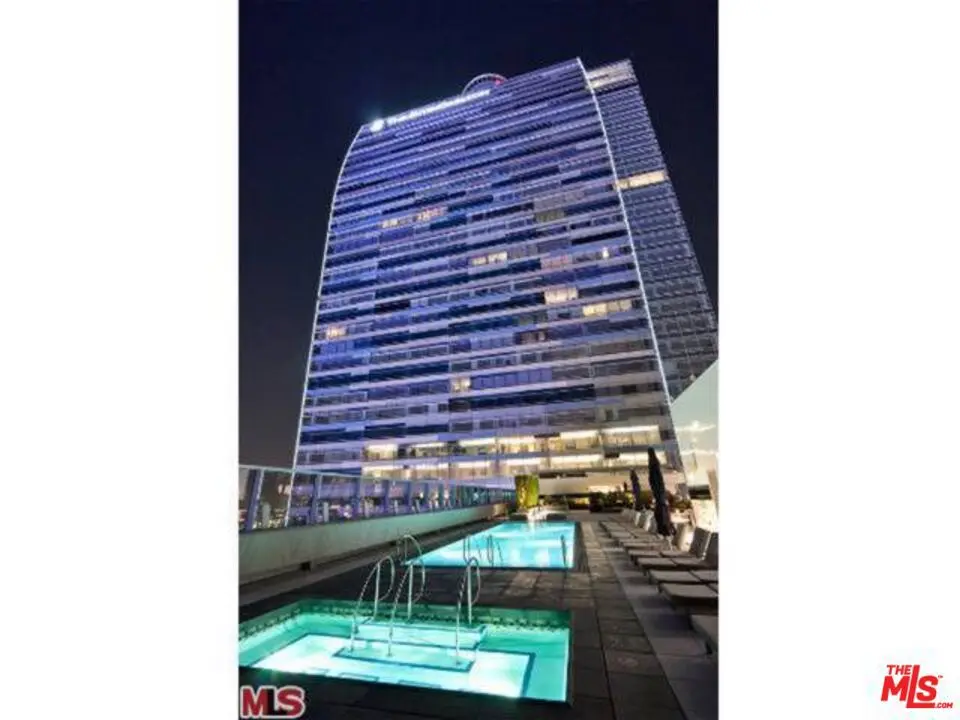 Residential Lease for rent at 900 W Olympic Boulevard 28D, Los Angeles, Los Angeles County, CA featuring 1 bed and 2 baths