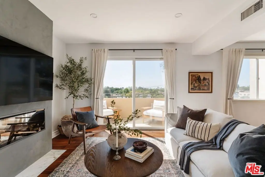 Condominium for sale at 8866 Alcott Street 4, Los Angeles, CA featuring 3 beds and 2 baths