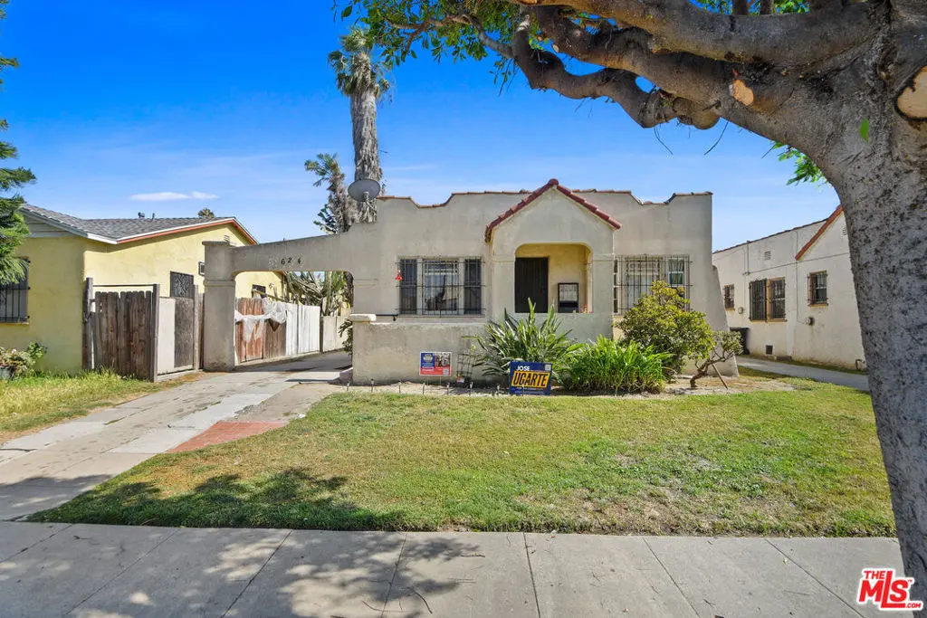 Residential Income for sale at 624 E 84th Street, Los Angeles, CA featuring 8 beds and 4 baths