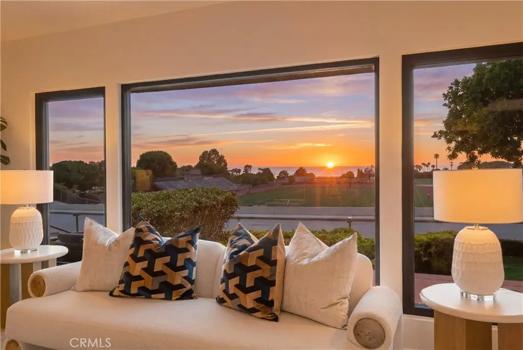 2112 Via Pacheco, Palos Verdes Estates, CA — listing photo 1