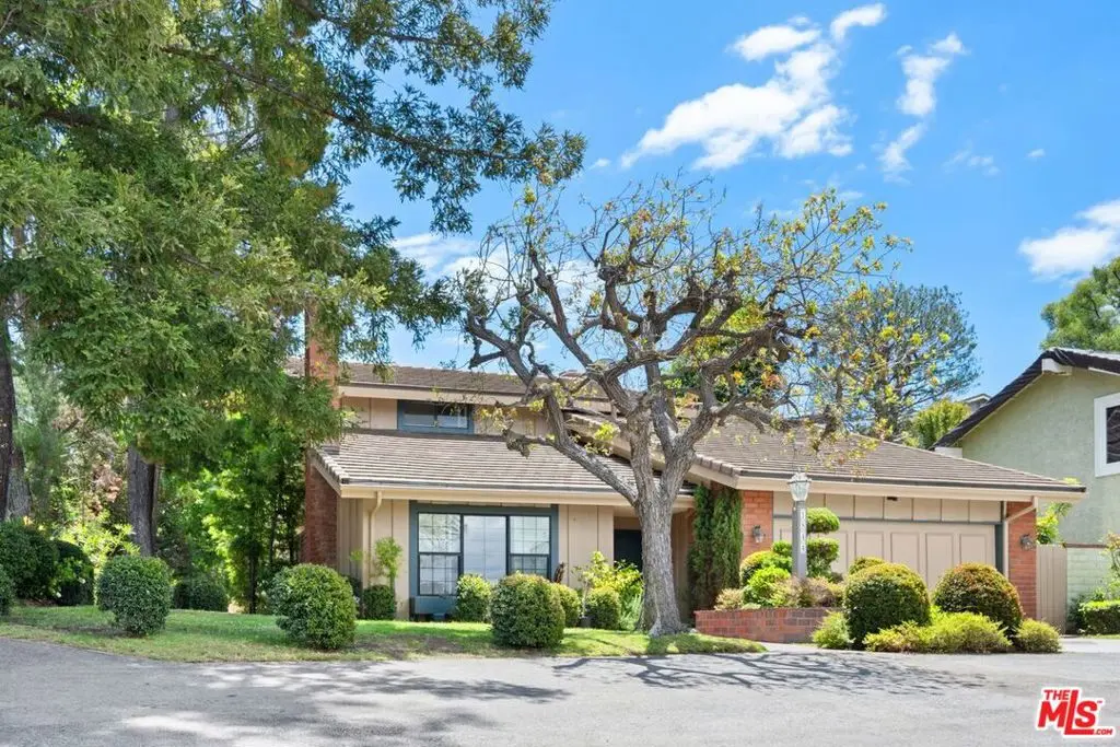 1844 Michael Lane, Pacific Palisades, CA — listing photo 1