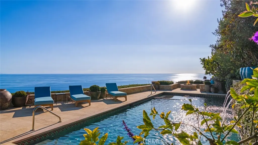 Single Family Residence for rent at 24650 Blue Dane Lane, Malibu, CA featuring 3 beds and 3 baths