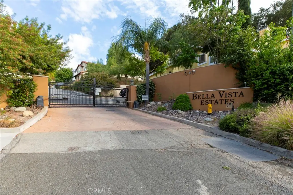 23805 Bella Vista Drive, Newhall, CA — listing photo 1