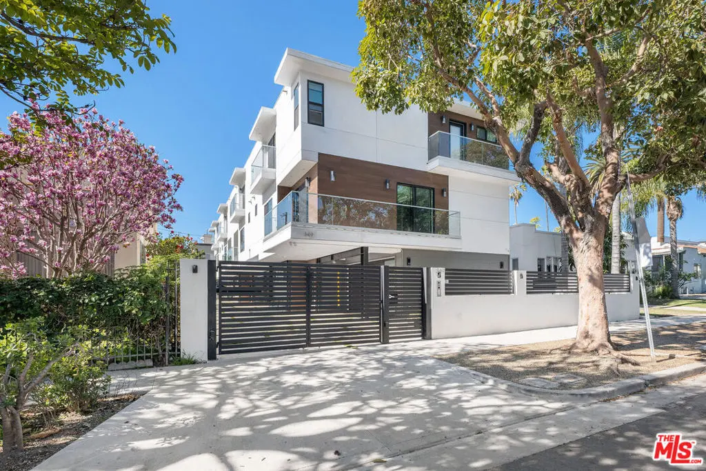 Residential Lease for rent at 849 N Alta Vista Boulevard, Los Angeles, Los Angeles County, CA featuring 4 beds and 4 baths