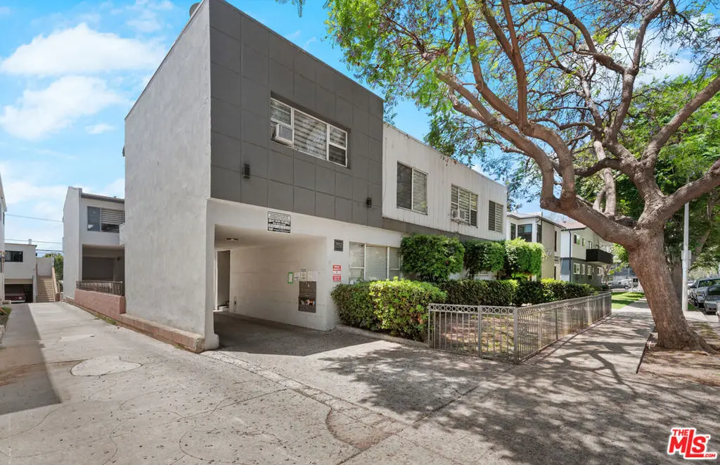 7972 Norton Avenue, West Hollywood, CA — listing photo 1