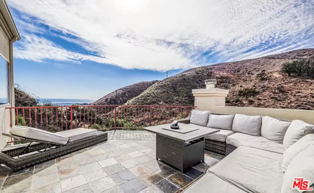 Single Family Residence for rent at 4345 Escondido Trail, Malibu, CA featuring 4 beds and 3 baths