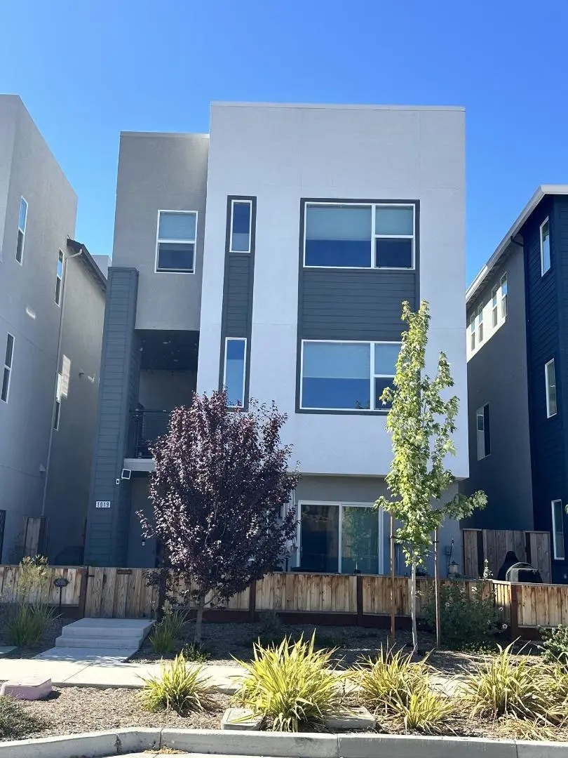 Single Family Residence for sale at 1007 Rojo Terrace, San Ramon, CA featuring 4 beds and 4 baths