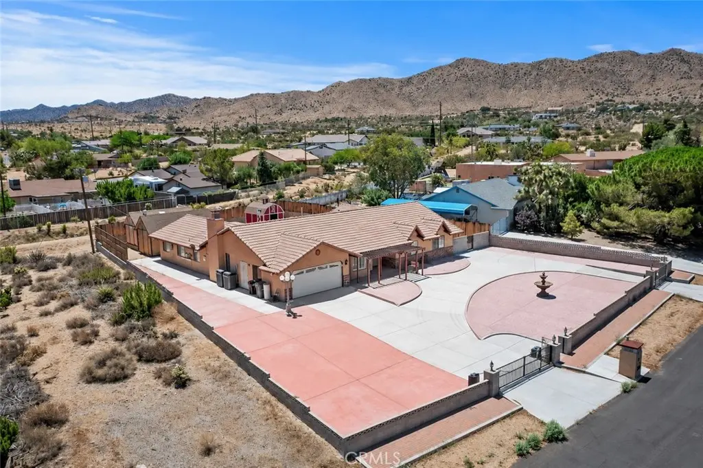 57815 San Tropeze, Yucca Valley, CA — listing photo 1
