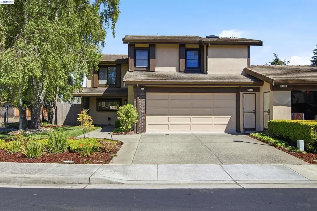 Single Family Residence for sale at 6010 Peppertree Ct, Newark, CA featuring 3 beds and 3 baths