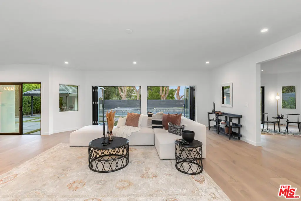 4256 Tarzana Estates Drive, Tarzana, CA — listing photo 1