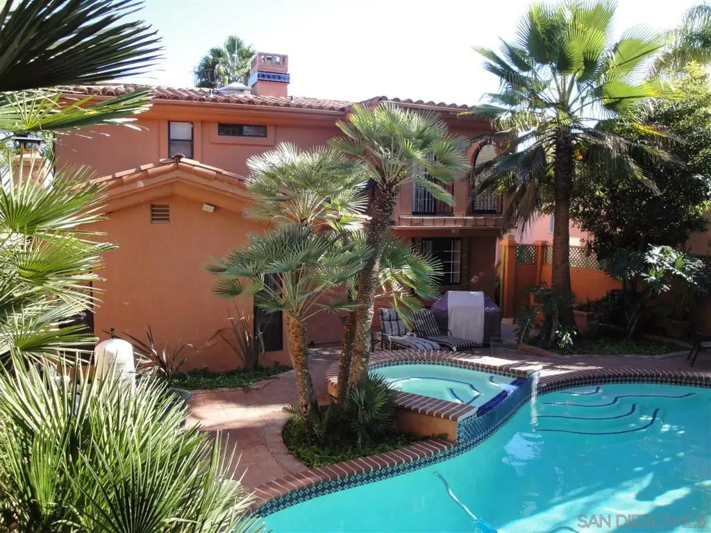 Single Family Residence for rent at 2164 Rosecrans, San Diego, CA featuring 4 beds and 4 baths