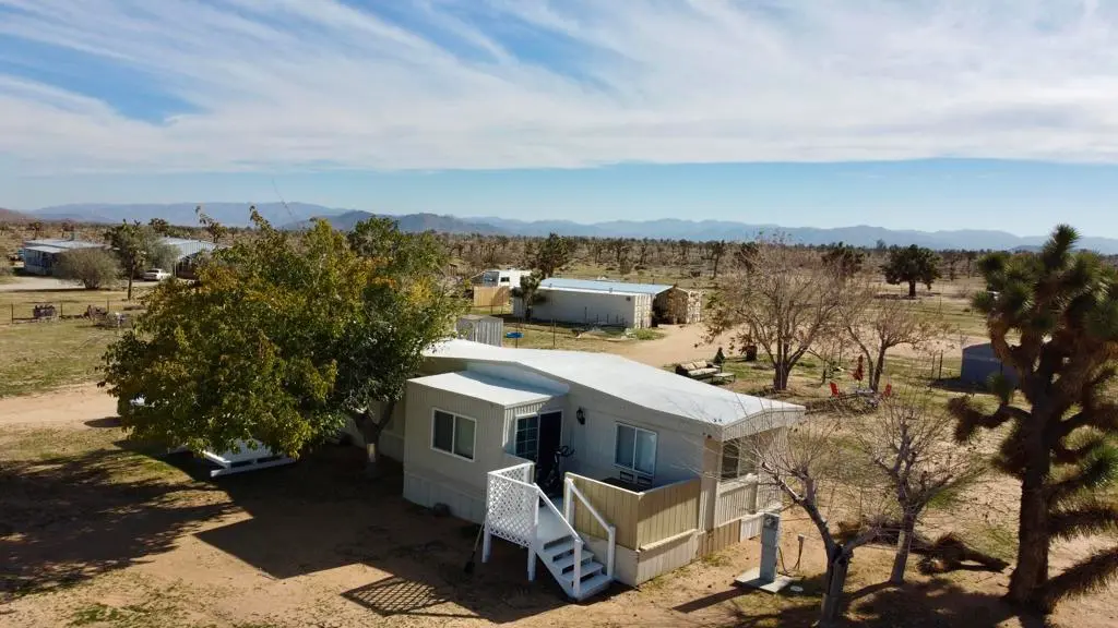 57775 Junipero Trail, Yucca Valley, CA — listing photo 1