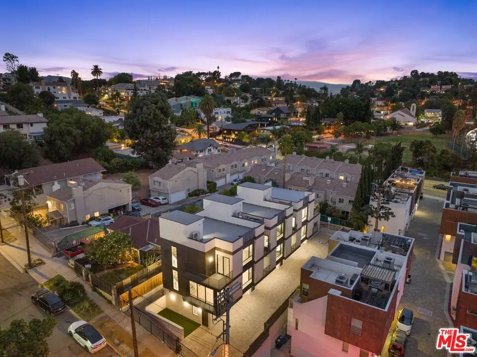 Residential Lease for rent at 2223 Clifford Street 104, Los Angeles, Los Angeles County, CA featuring 1 bed and 1 bath