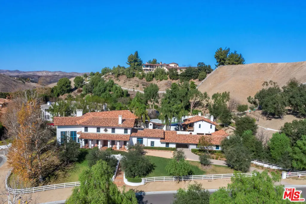 Residential Lease for rent at 25127 Jim Bridger Road, Hidden Hills, Los Angeles County, CA featuring 6 beds and 7 baths