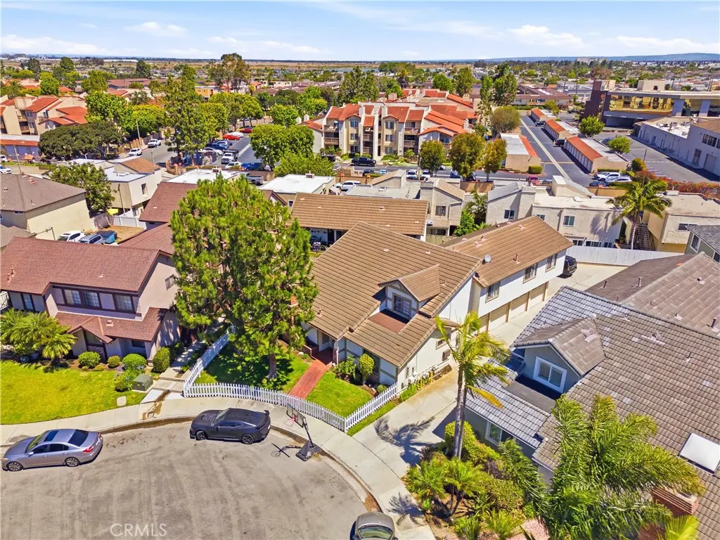 4891 Vista Drive, Huntington Beach, CA — listing photo 1