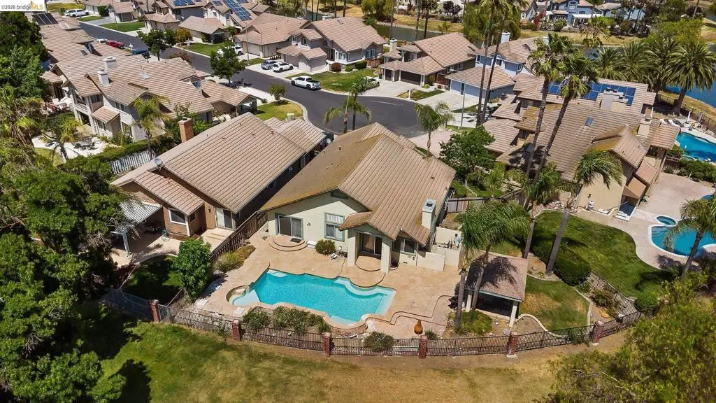 2244 Colonial Ct, Discovery Bay, CA — listing photo 1
