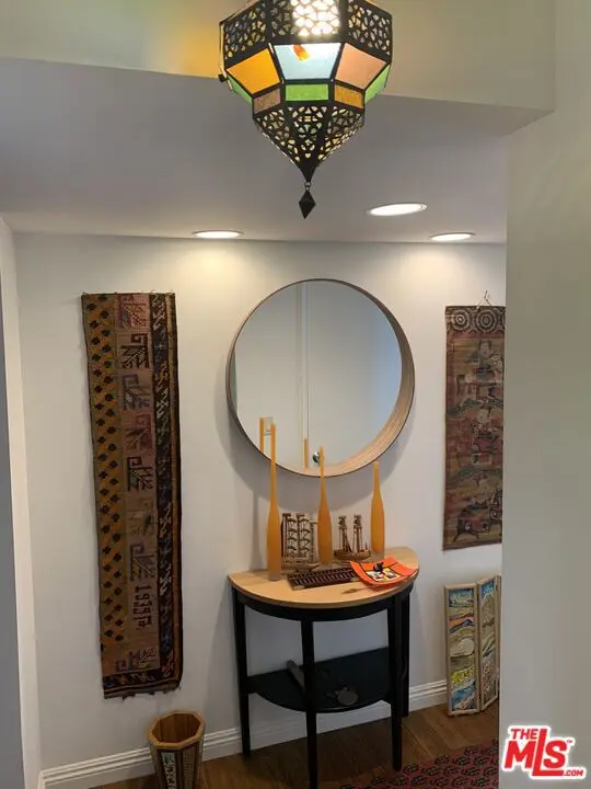 Residential Lease for rent at 1021 N Crescent Heights Boulevard 206, Los Angeles, Los Angeles County, CA featuring 2 beds and 2 baths