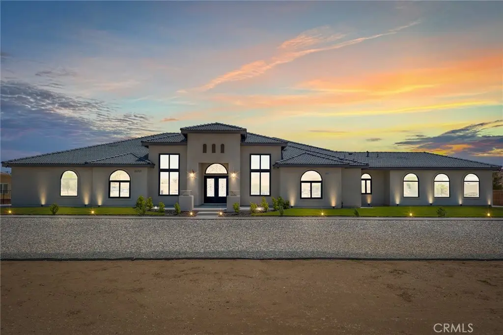 20721 Standing Rock, Apple Valley, CA — listing photo 1
