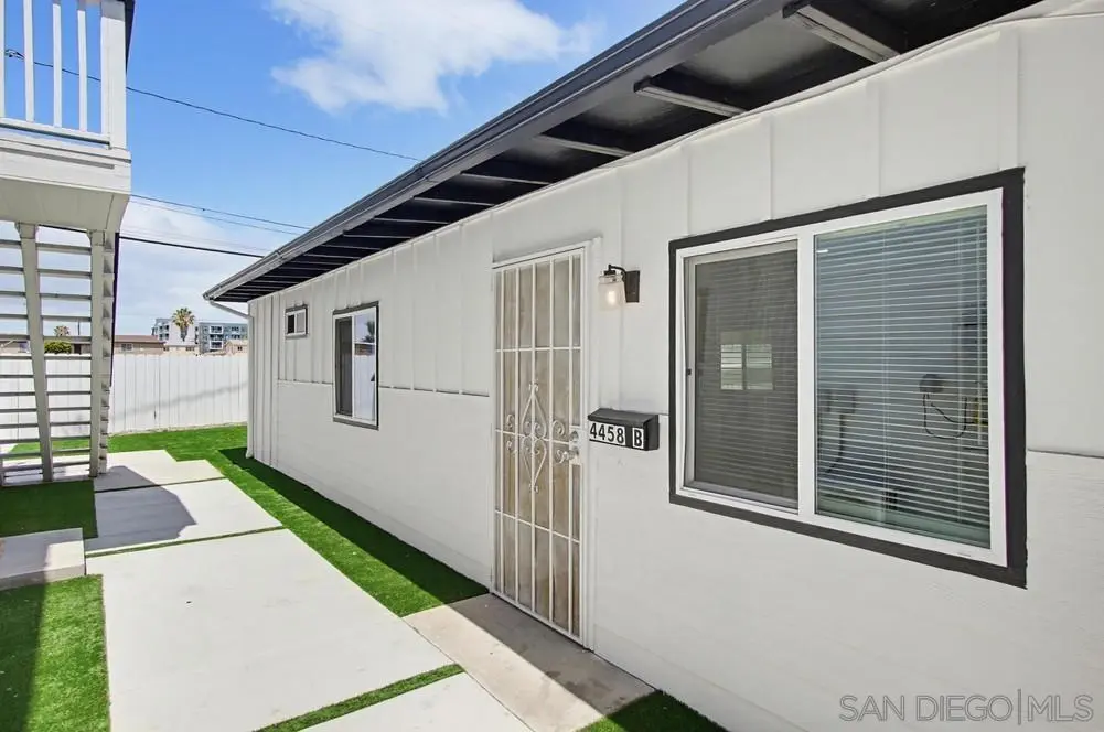 Residential Lease for rent at 4458 32ND, San Diego, San Diego County, CA featuring 2 beds and 2 baths