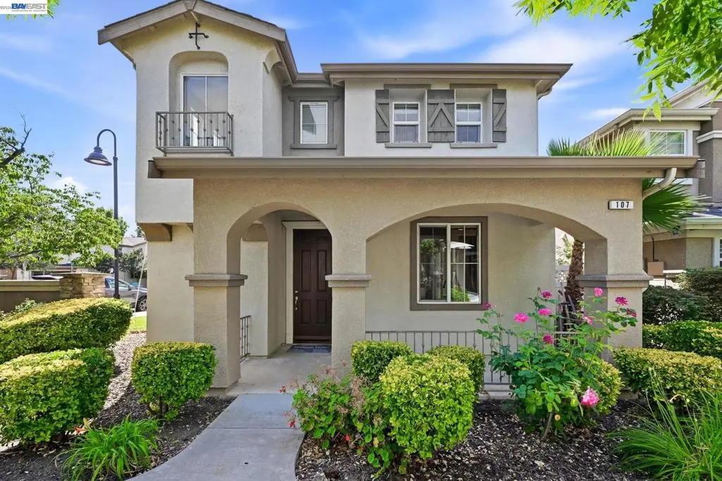 Single Family Residence for sale at 107 Olmsted Ct, Pittsburg, CA featuring 4 beds and 3 baths