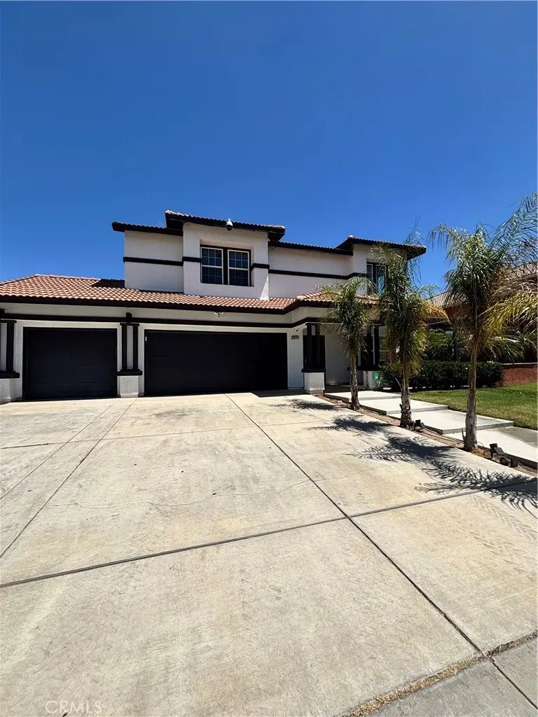 Residential Lease for rent at 28212 Cranberry, Menifee, Riverside County, CA featuring 5 beds and 4 baths