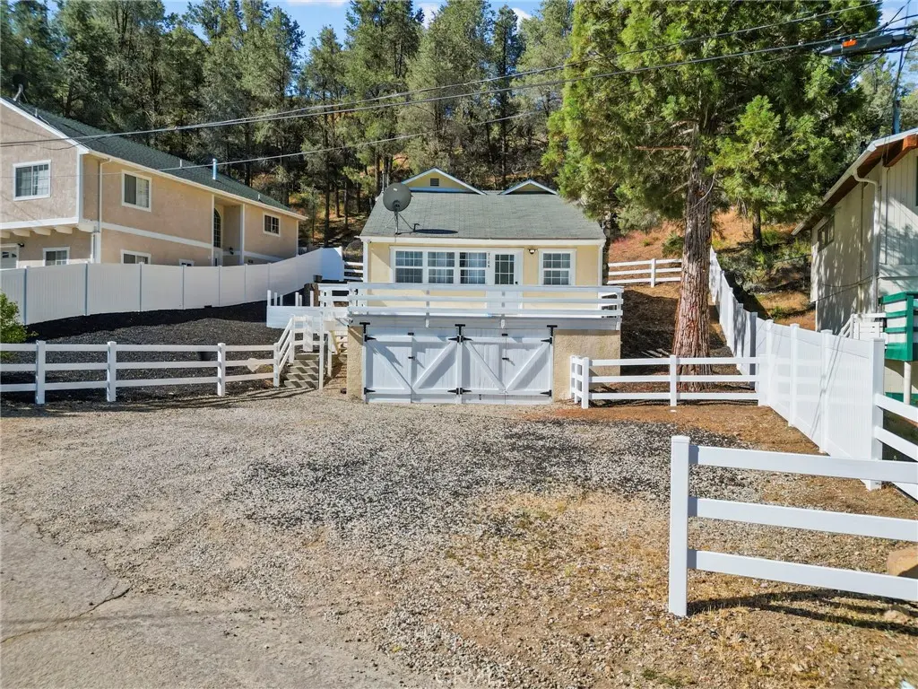 7106 Lakeview, Frazier Park, CA — listing photo 1