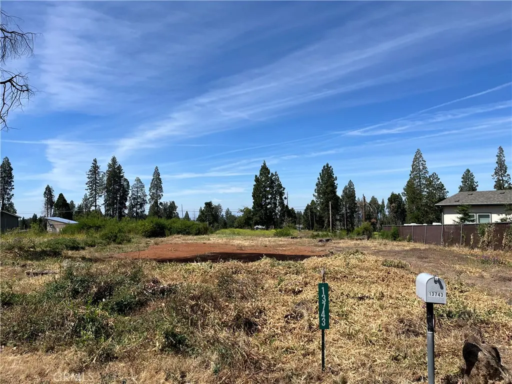 13743 Eureka Drive, Magalia, CA — listing photo 1
