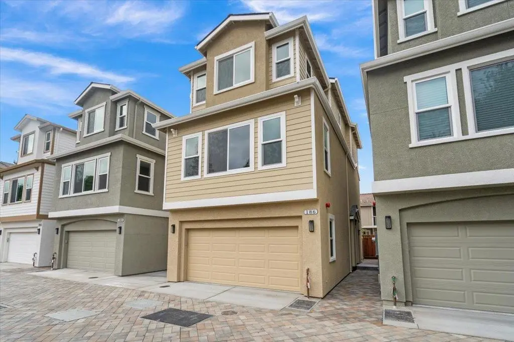 Single Family Residence for sale at 186 W Rincon Avenue, Campbell, CA featuring 4 beds and 4 baths