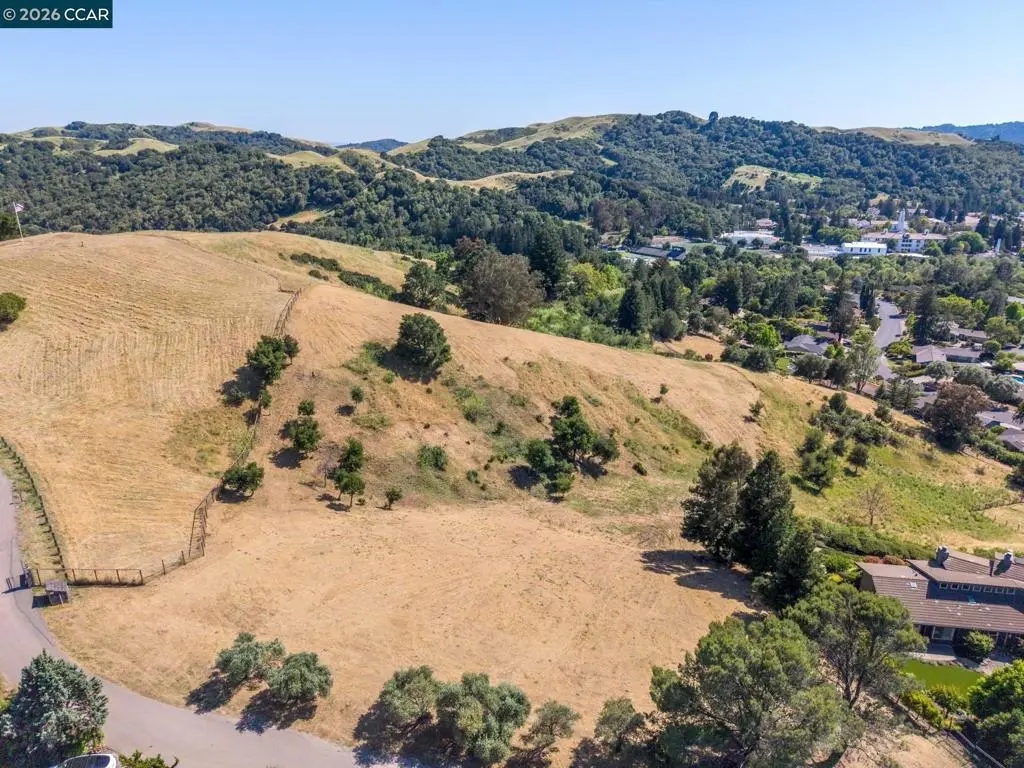 1966 Joseph Dr, Moraga, CA — listing photo 1