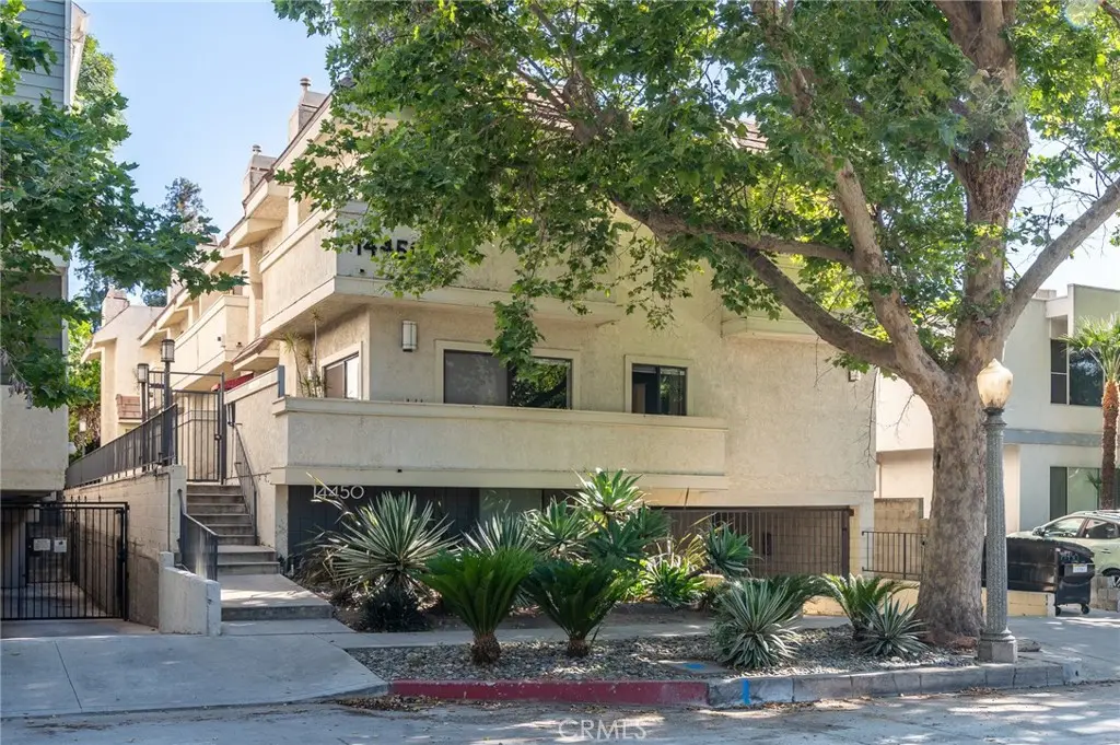 14450 Benefit Street 2, Sherman Oaks, CA — listing photo 1