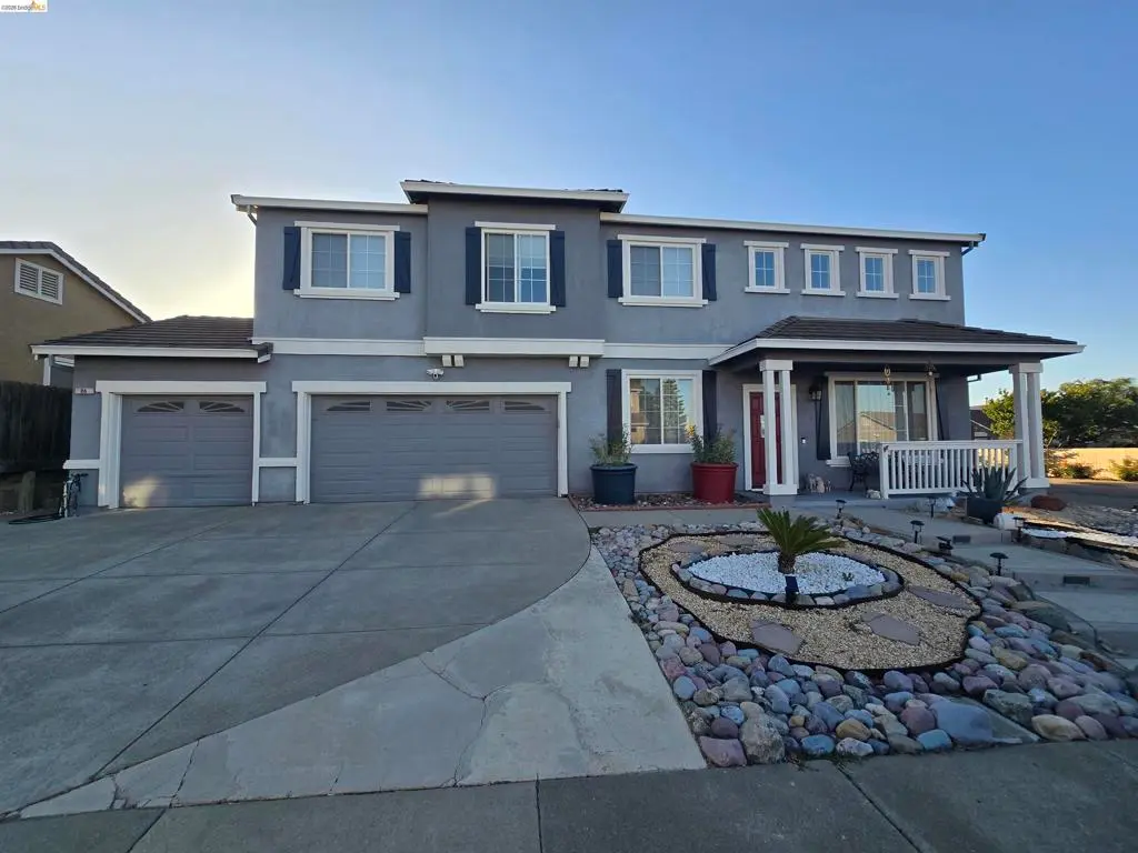 Single Family Residence for sale at 6 Bridlewood Ct, Pittsburg, CA featuring 4 beds and 3 baths