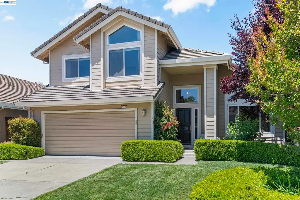 Single Family Residence for sale at 3411 Park Pl, Pleasanton, CA featuring 4 beds and 3 baths