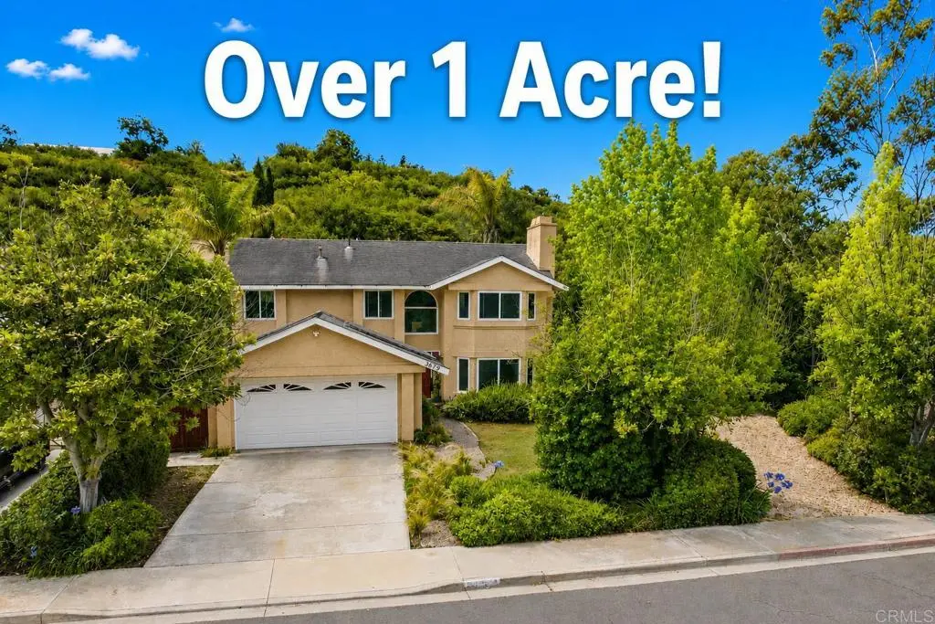 Single Family Residence for sale at 3679 Cameo Dr, Oceanside, CA featuring 4 beds and 3 baths