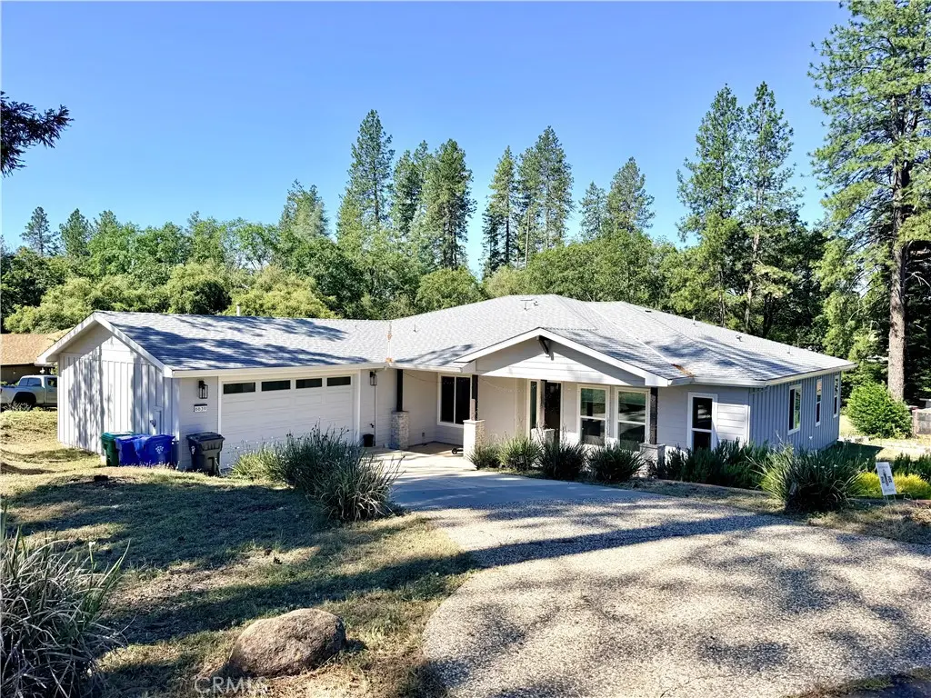 Single Family Residence for sale at 6639 Creekside, Paradise, CA featuring 3 beds and 3 baths