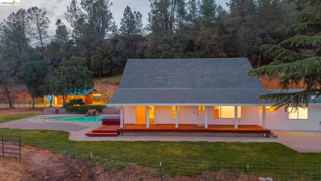 19466 Mira Monte Rd, Tuolumne, CA — listing photo 1