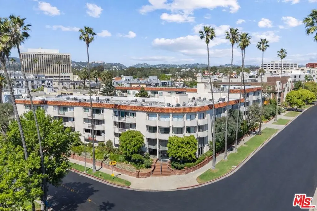 Condominium for sale at 11965 Gorham Avenue 503, Los Angeles, CA featuring 2 beds and 2 baths