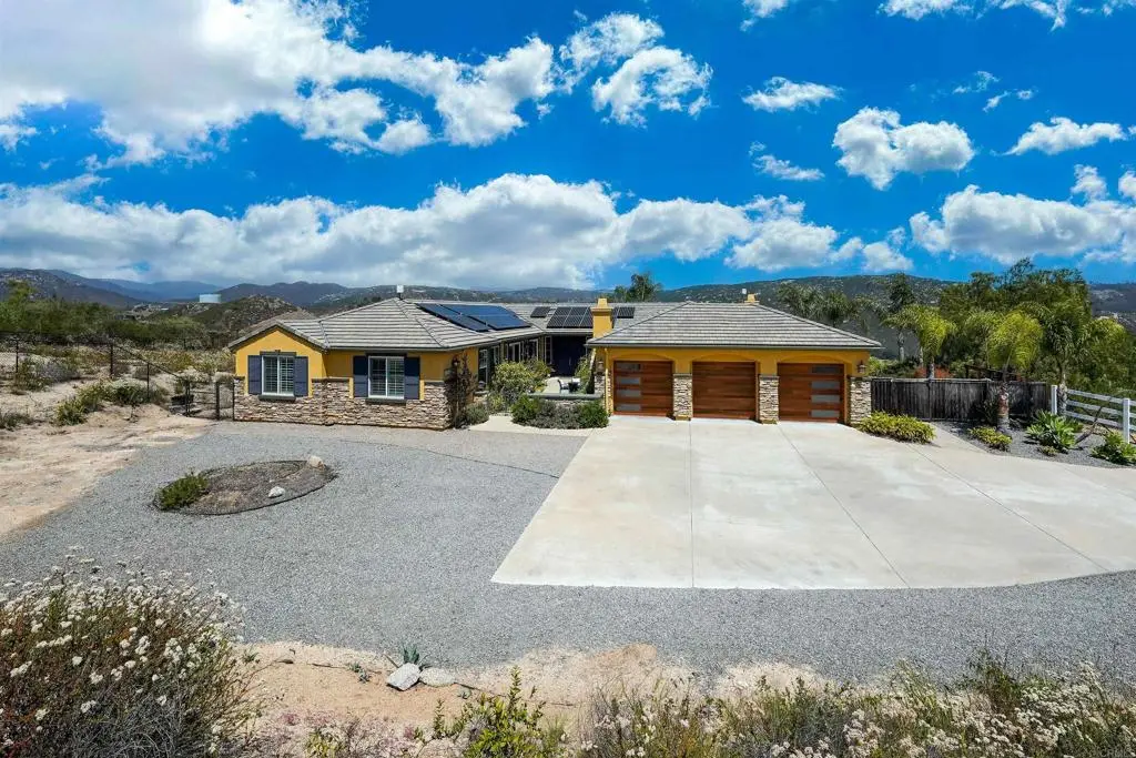 22963 Stokes Road, Ramona, CA — listing photo 1