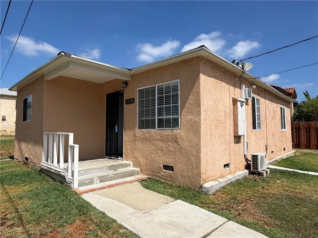 Residential Lease for rent at 333 1/2 Sefton Avenue, Monterey Park, Los Angeles County, CA featuring 2 beds and 1 bath