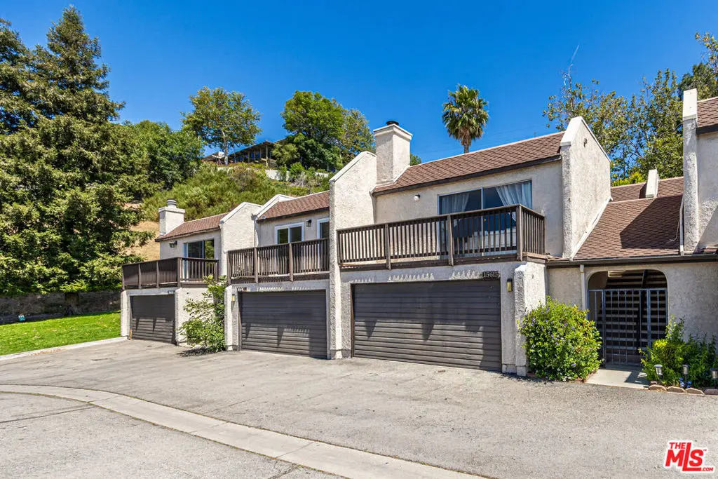 15615 Crestview Lane 82, Granada Hills, CA — listing photo 1