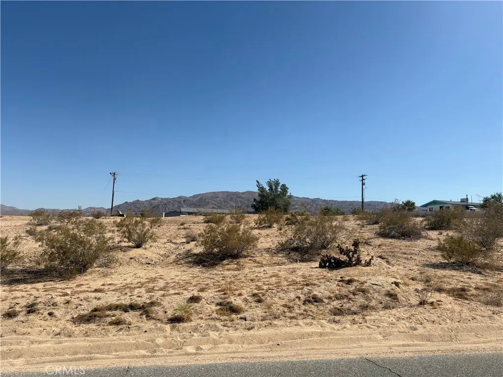 101 Desert Trail Drive, 29 Palms, CA — listing photo 1