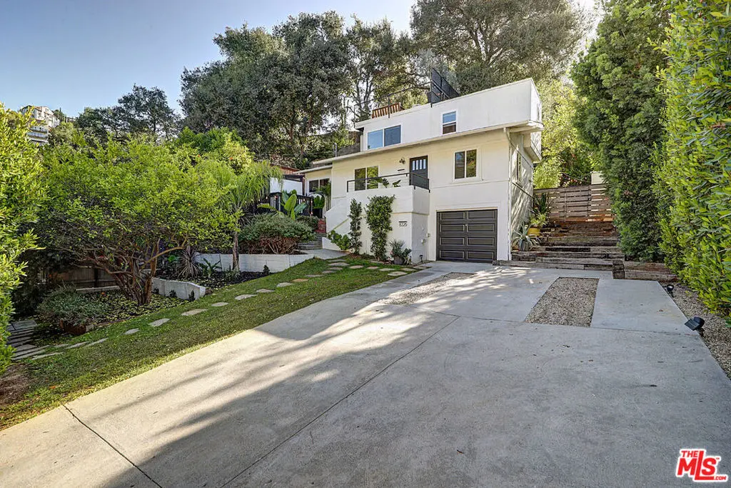 Residential Lease for rent at 8326 Ridpath Drive, Los Angeles, Los Angeles County, CA featuring 3 beds and 3 baths