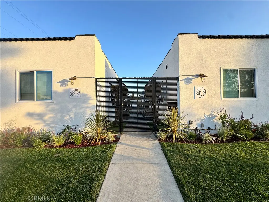 Residential Lease for rent at 1018 E 79th, Los Angeles, Los Angeles County, CA featuring 2 beds and 2 baths