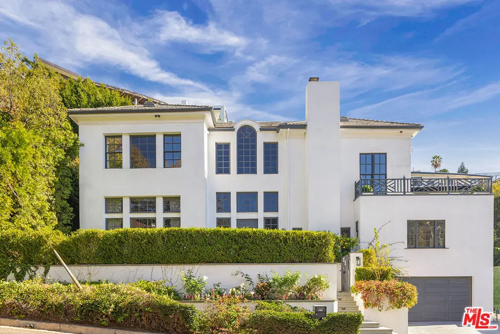 Residential Lease for rent at 1460 N Doheny Drive, Los Angeles, Los Angeles County, CA featuring 5 beds and 7 baths