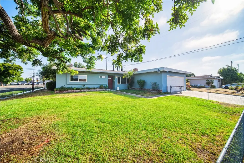 Single Family Residence for sale at 3357 W Olinda, Anaheim, CA featuring 3 beds and 2 baths