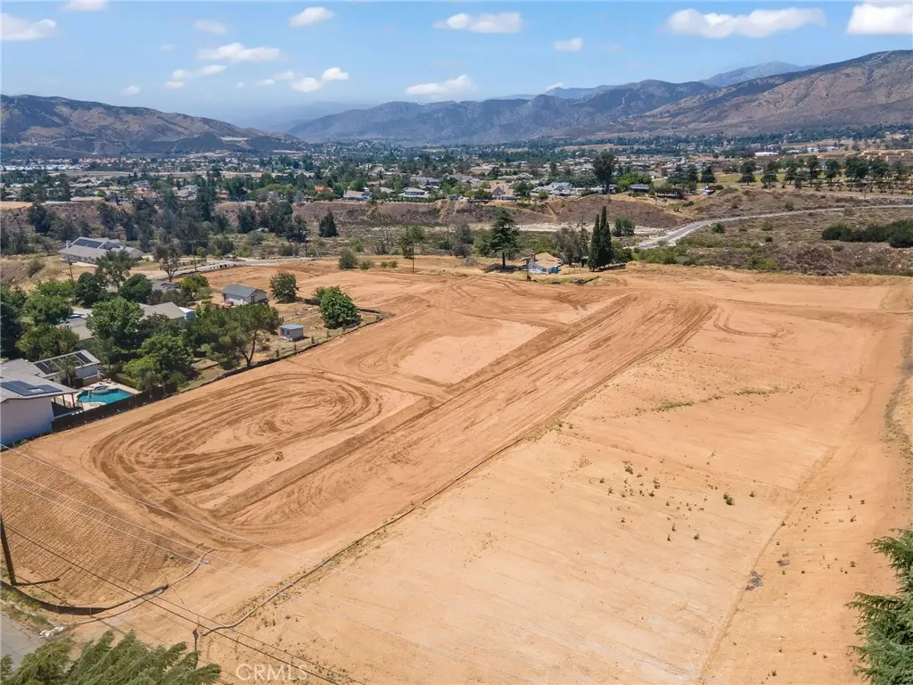 11537 Pendleton Road, Yucaipa, CA — listing photo 1