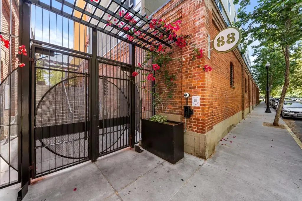 88 Bush Street 2206, San Jose, CA — listing photo 1