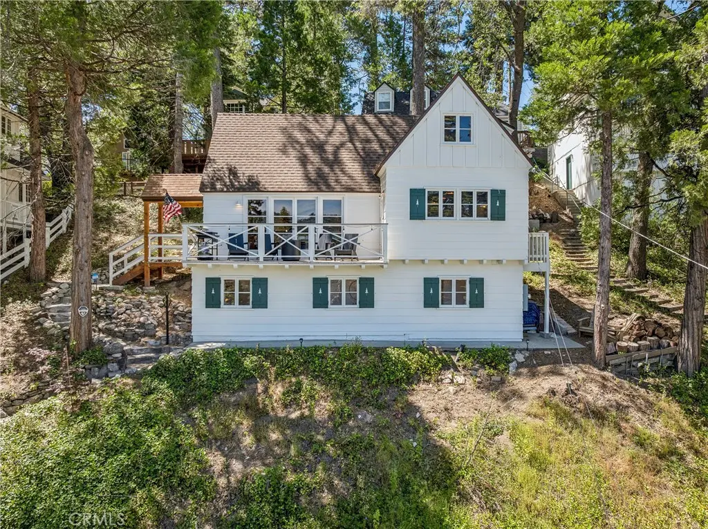 28901 Palisades Drive, Lake Arrowhead, CA — listing photo 1