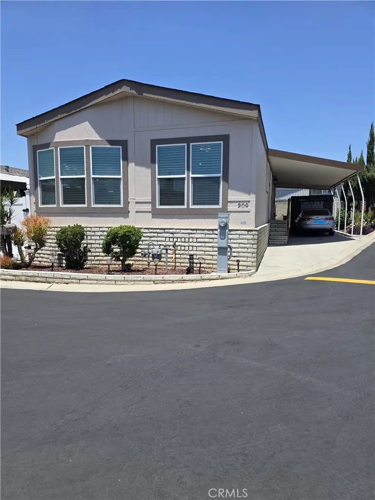 Manufactured In Park for sale at 1051 Site 209, Brea, CA featuring 3 beds and 2 baths