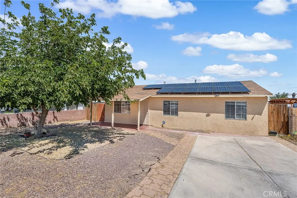 25380 Anderson Avenue, Barstow, CA — listing photo 1