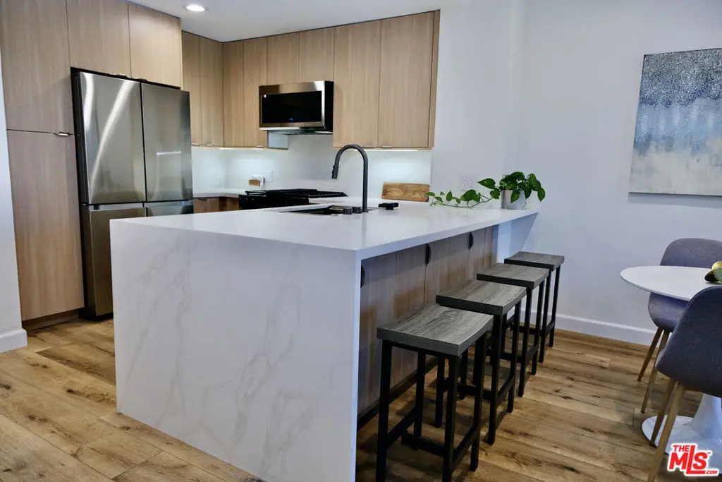 13200 Pacific 212, Playa Vista, CA — listing photo 1